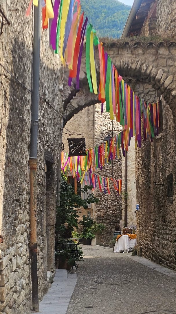 Les 5 plus beaux villages du Diois pour une escapade. 2 5 plus beaux villages du diois Chatillon en diois