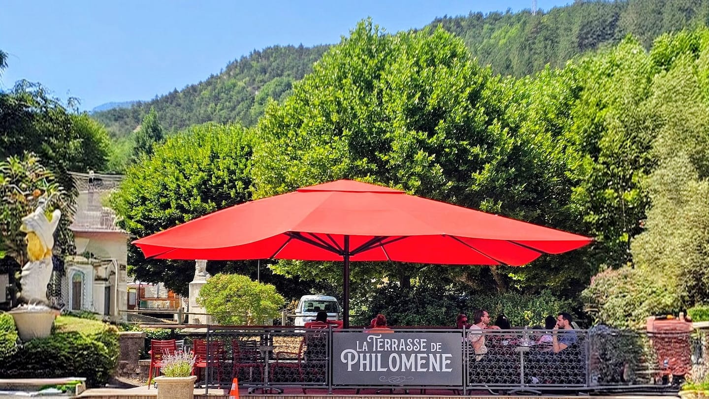 Les 5 plus beaux villages du Diois pour une escapade. 8 Le comptoir de philomene saint-nazaire le désert