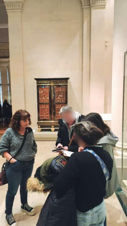 Mazarin et les Gardiens du Secret : une chasse au trésor culturelle au cœur de la BNF Richelieu 7 Groupe de personnes dans un musée.