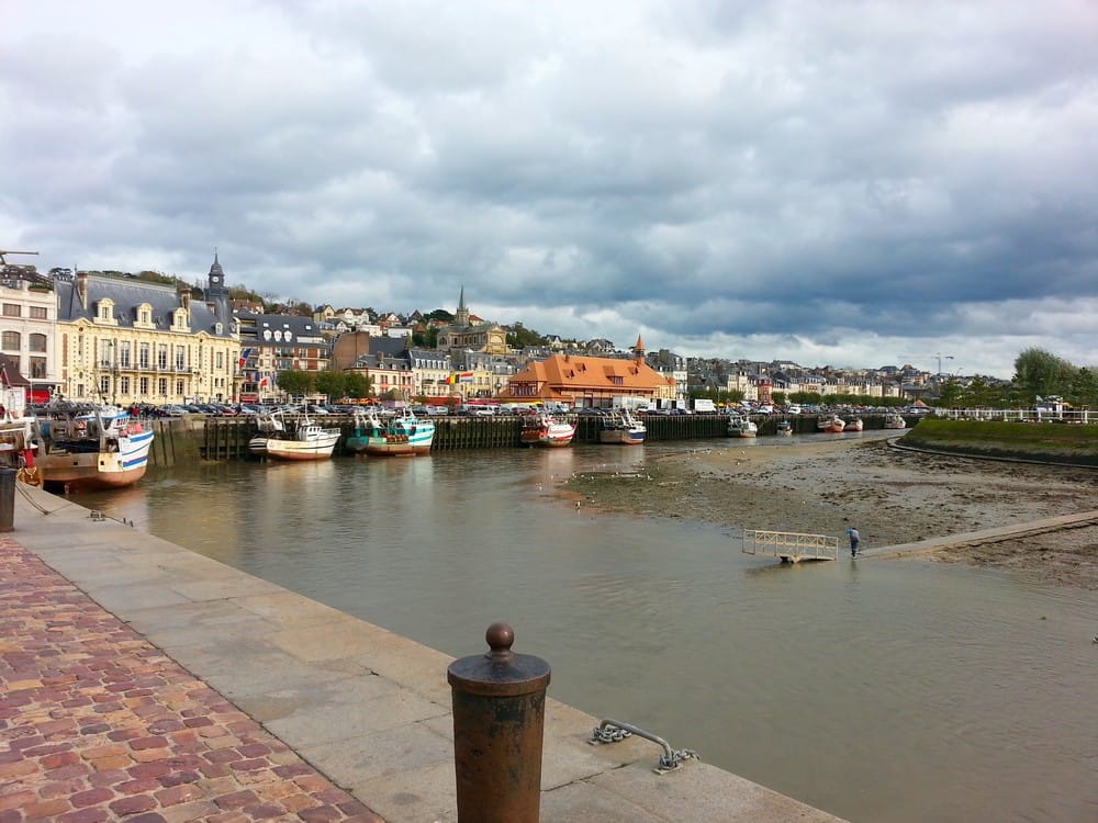 Les étiquettes, bar à vins à Trouville-sur-mer 1 trouville05