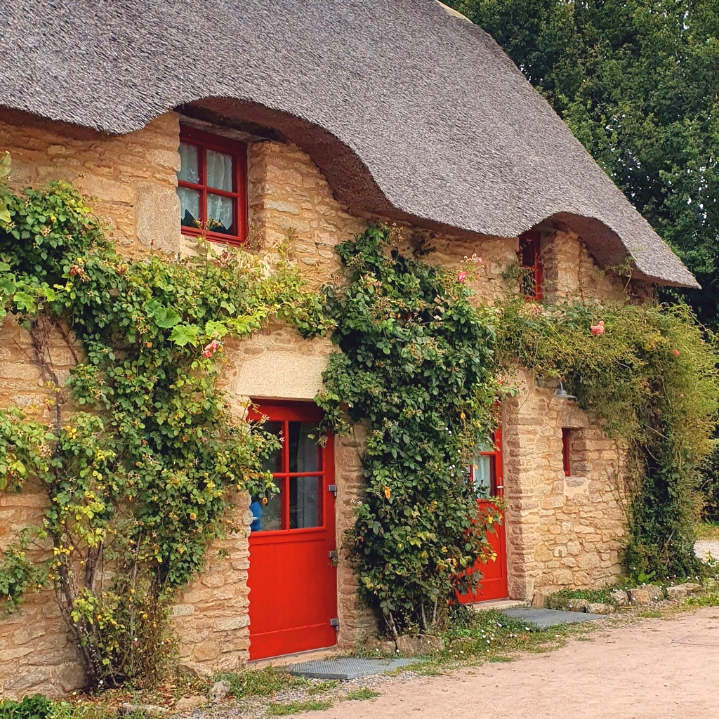 Le village de Kerhinet dans le Parc régional de Brière. 4 le village de Kerhinet parc de Brière
