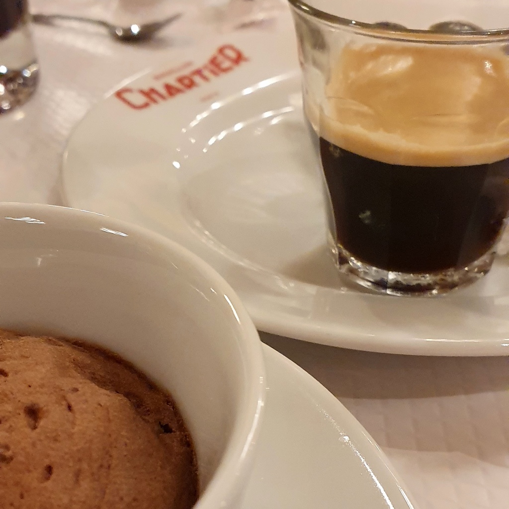 Bouillon Chartier et théâtre : 2 bons plans sorties dans Paris. 9 Bouillon Chartier gare de l'est bon plan paris mousse chocolat