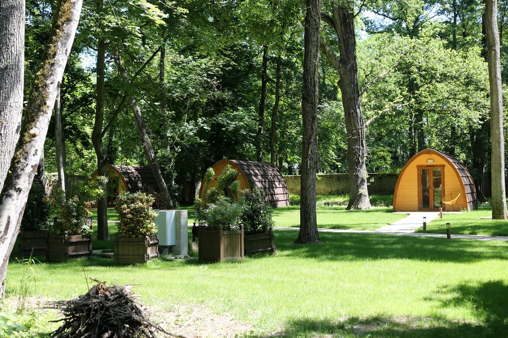 Découvrez la Bourgogne romantique : Vins, châteaux et douceurs pour deux. 24 domaine abbaye de maizières Bourgogne