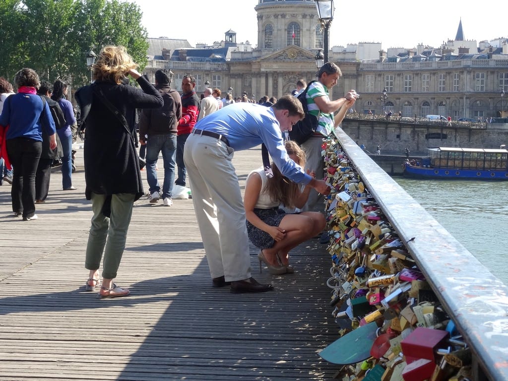 Les cadenas d'amour du Pont des Arts 6 pontdesarts02
