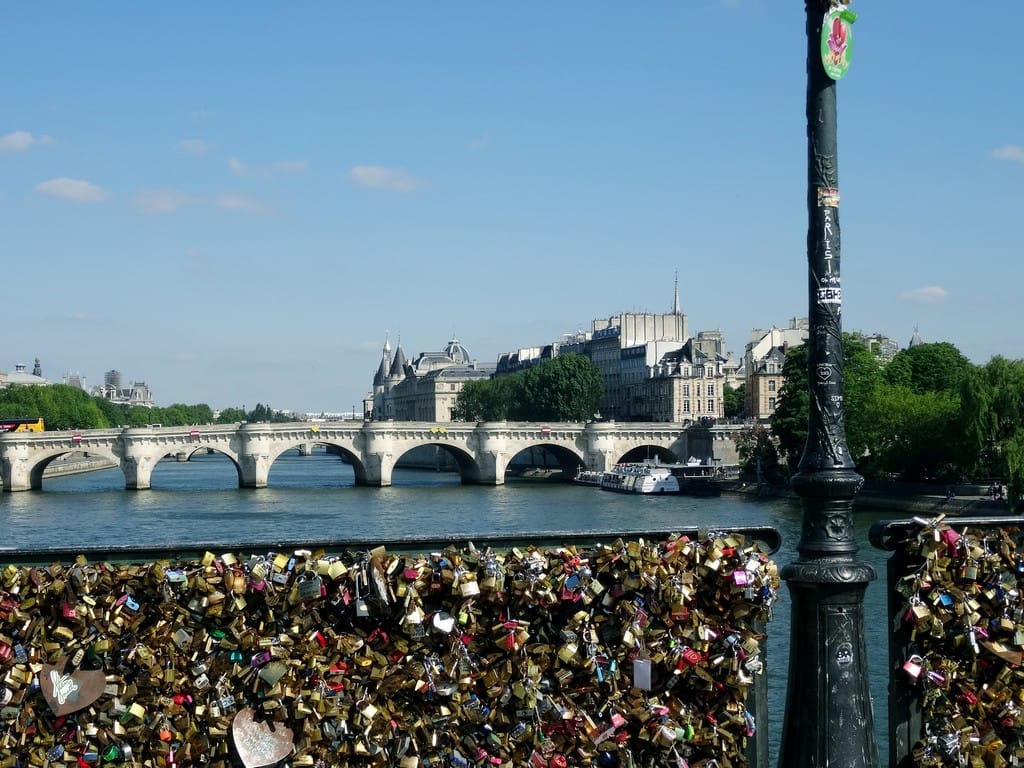 Les cadenas d'amour du Pont des Arts 23 pontdesarts06