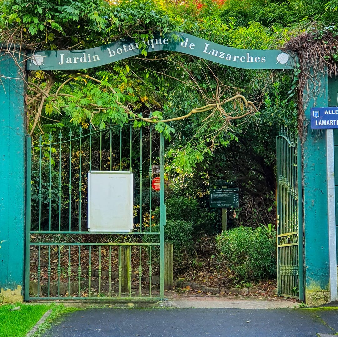 Randonner à Luzarches dans le Val d'Oise. 2 jardin botanique de Luzarches