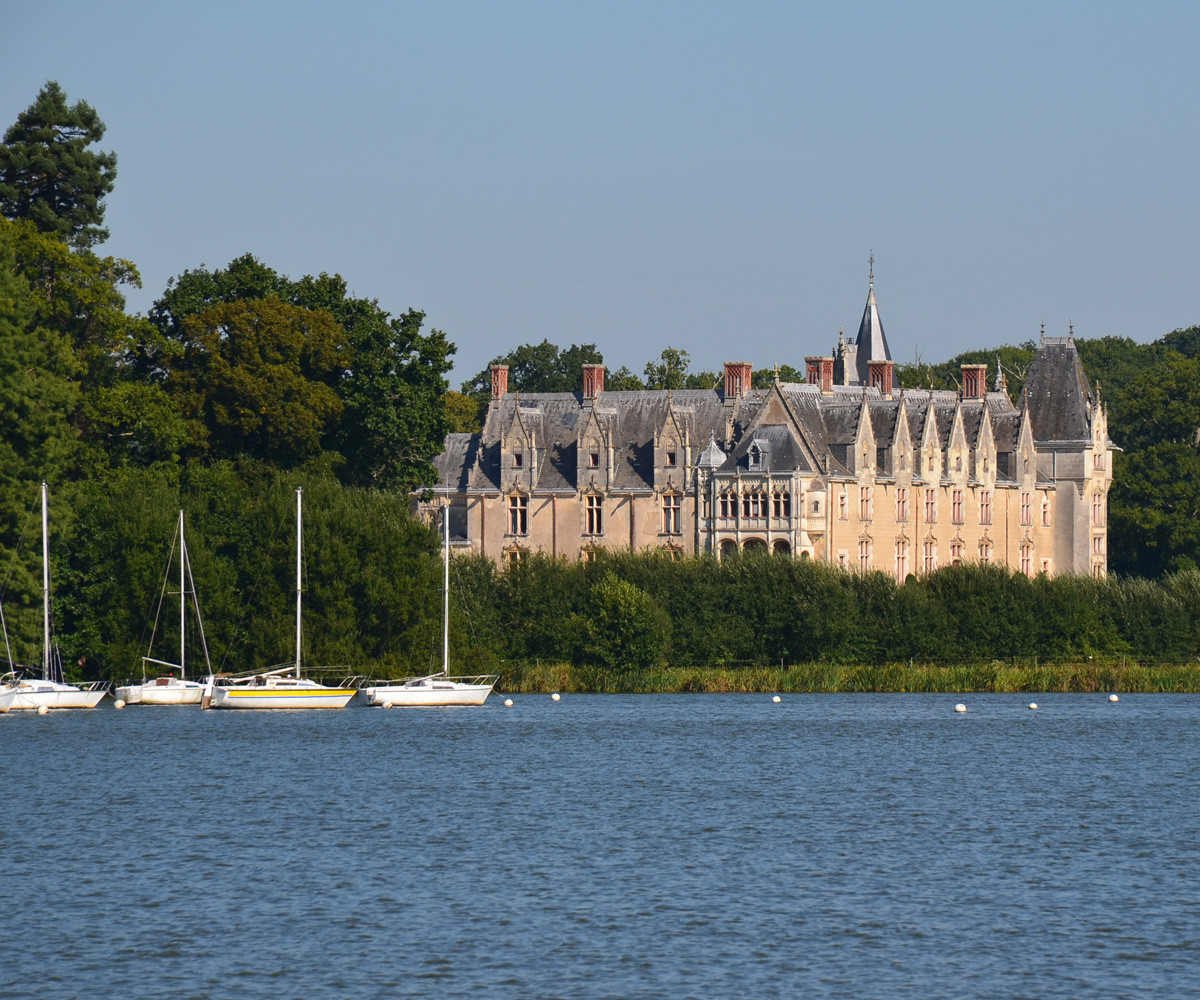 Une croisière sur l'Erdre romantique et apaisante 2 Nantes Croisières sur l'Erdre avec les Bateaux Nantais