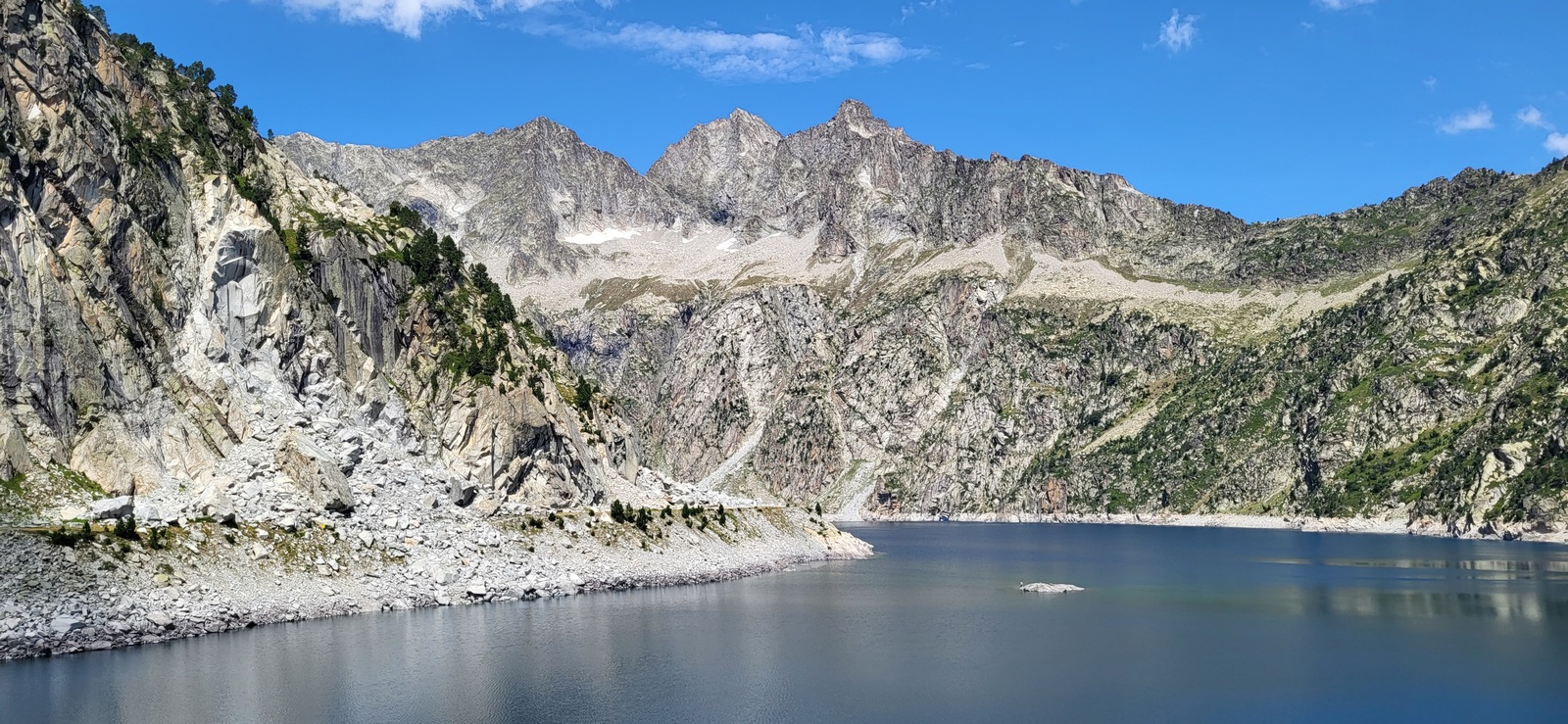 3 lacs de montagne faciles d'accès dans les Pyrénées. 8 lac cap de long hautes-Pyrénées