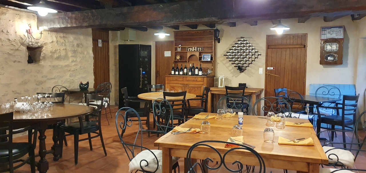 Le village de Kerhinet dans le Parc régional de Brière. 9 auberge de kerhinet