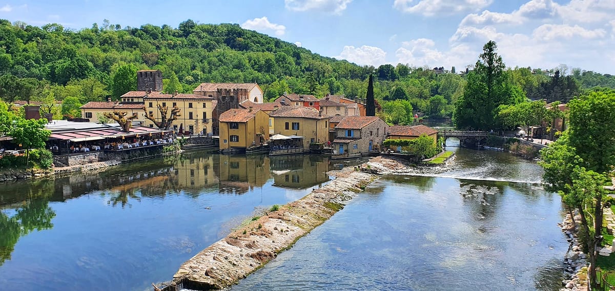 Escapade en Italie au bord du Lac de Garde. 30 Borghetto escapades amoureuses lac de garde