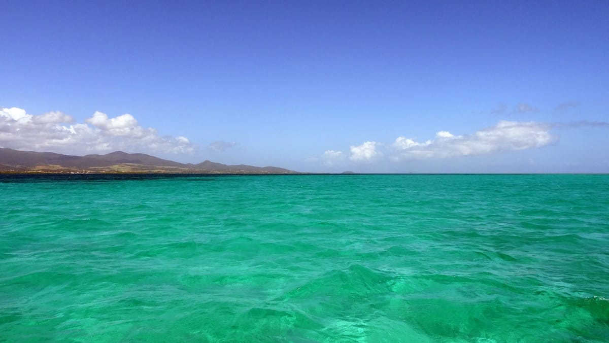 Guadeloupe : direction l'îlet Caret dans le Grand cul de sac marin. 6 excursion îlet caret grand cul de sac marin guadeloupe escapades amoureuses