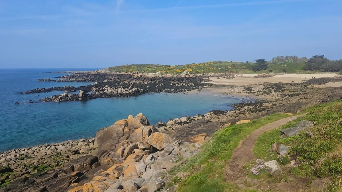 Visiter les îles Chausey depuis Granville : guide complet 8 sur les iles chausey Normandie escapades amoureuses