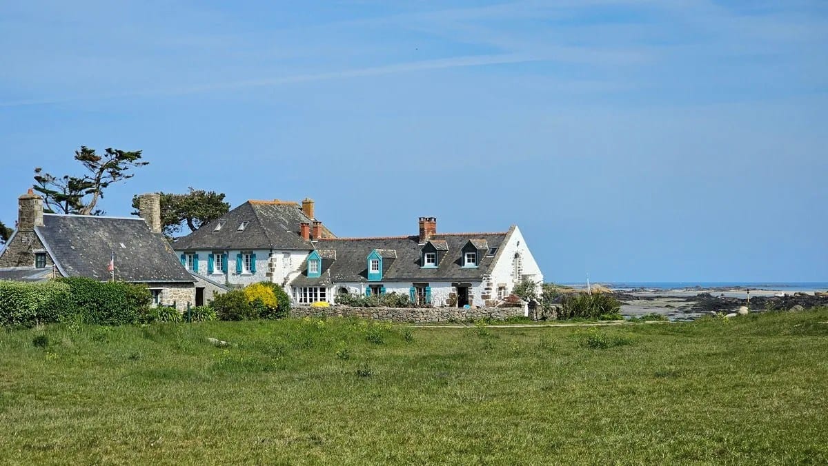Visiter les îles Chausey depuis Granville : guide complet 1 sur les iles chausey Normandie escapades amoureuses