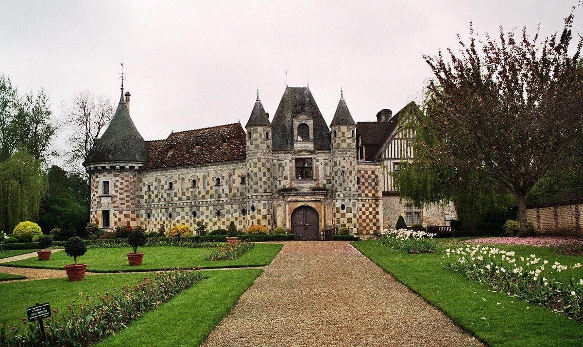 Mes meilleures adresses pour un week-end en amoureux en NORMANDIE en bord de mer. 13 Château de Saint-Germain de Livet Normandie