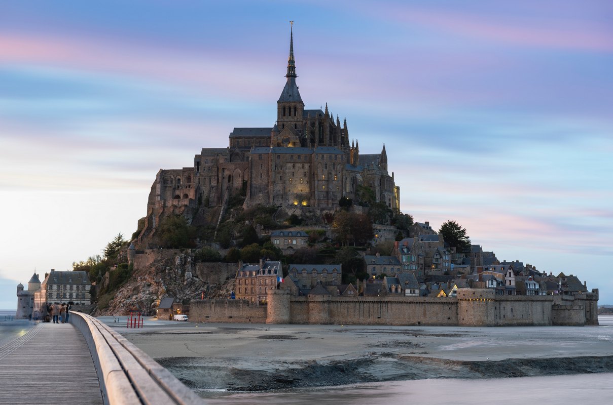 5 raisons de choisir la France pour voyager en 2023. 1 5 raisons de choisir la France pour voyager Mont Saint-Michel