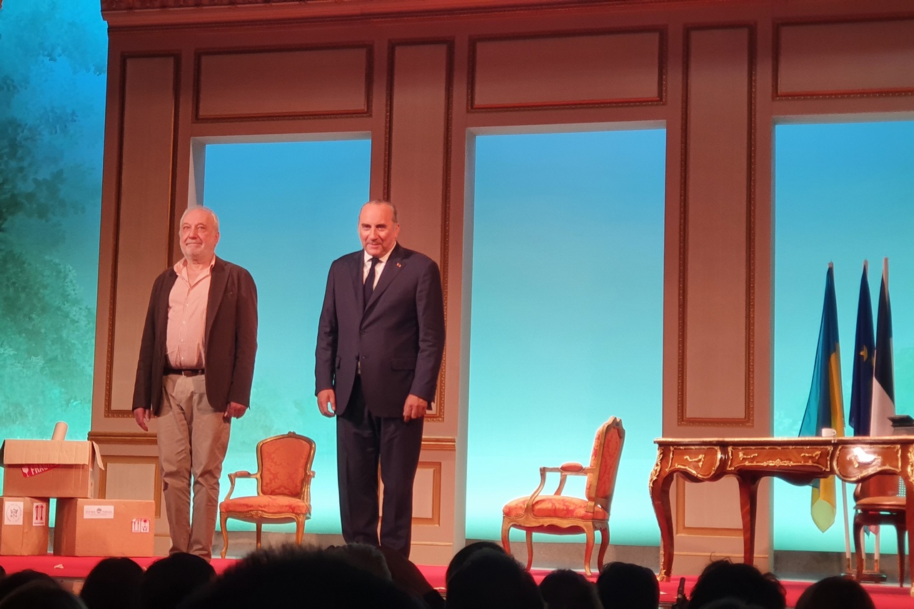 Bouillon Chartier et théâtre : 2 bons plans sorties dans Paris. 10 Par le bout du nez Théatre libre Antoine Dulery François Berléand