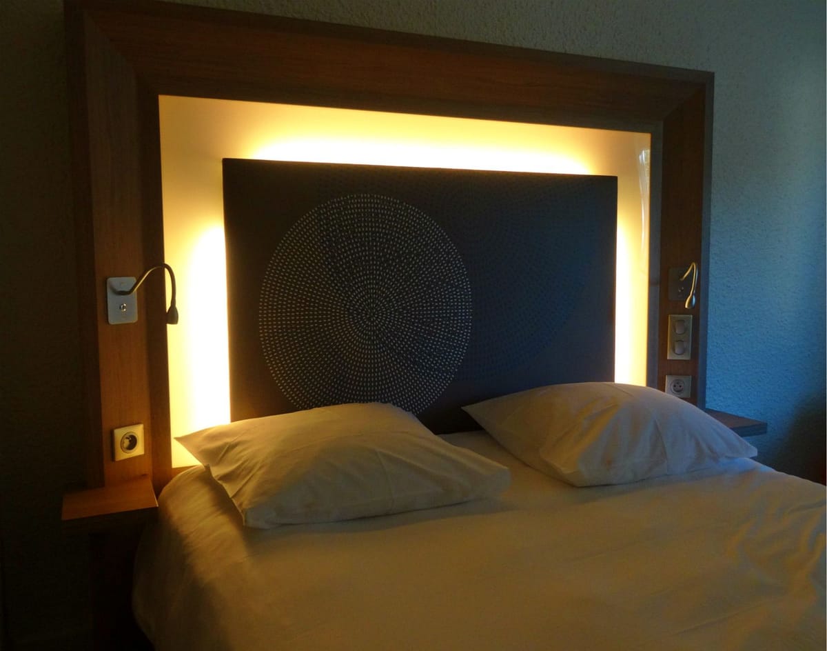 Escapade amoureuse au Novotel Fontainebleau Ury 139 URY02