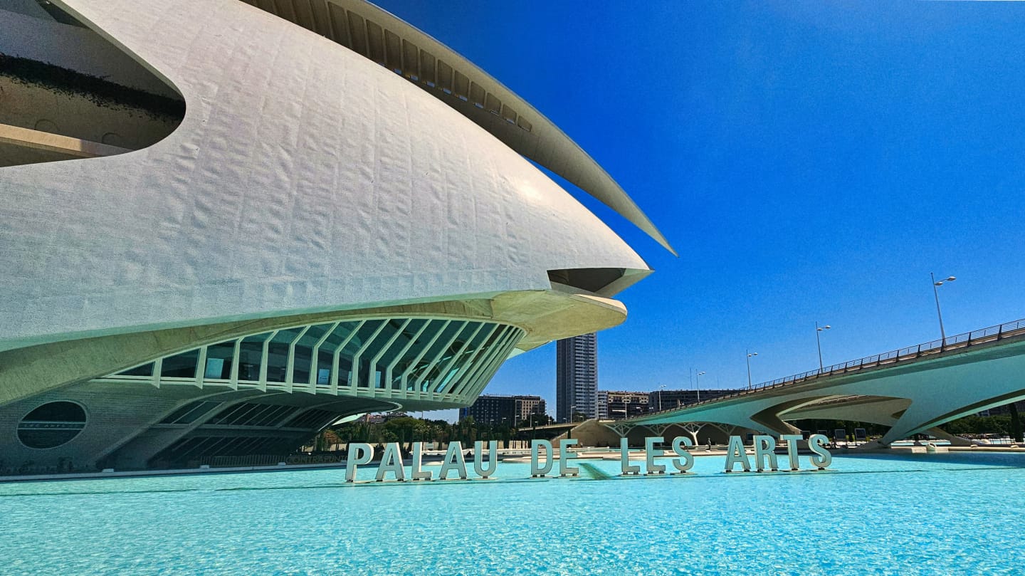 Visiter la Cité des Arts de Valencia : guide pratique et tarifs 2025 7 oceanographic Cité des arts et des sciences de Valence