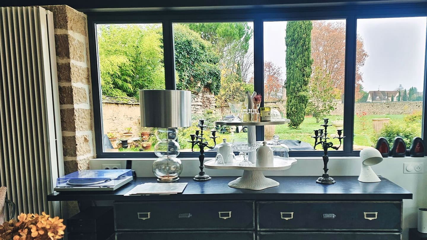 Week-end à Beaune : Entre Hospices et Caves, un voyage dans le temps 26 La Cour de Beaune hébergement week-end à Beaune chambre d'hôtes haut de gamme