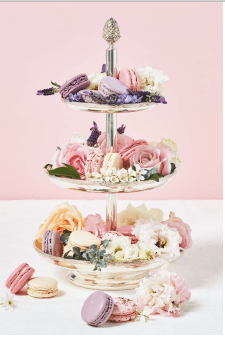 Ladurée Paris : Les Soirées Royales Louise Bourrat. 2 Ladurée paris