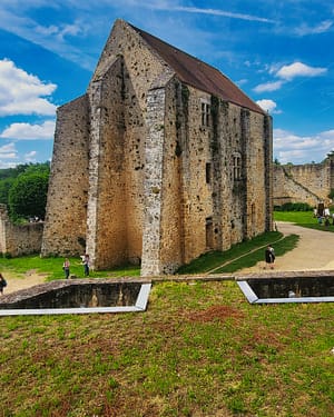 Découvrir Chevreuse et sa promenade des petits ponts. 7 Chevreuse château de la Madeleine