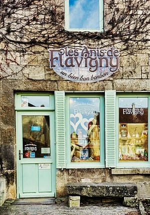 Visiter Flavigny-sur-Ozerain : plus beau village de Bourgogne 11 Anis de Flavigny produit de Bourgogne