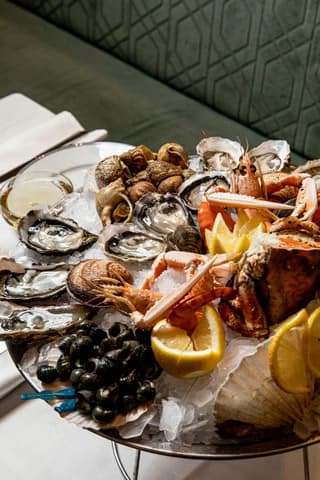 Où déguster des fruits de mer à Paris ? 7 Plateau de fruits de mer frais