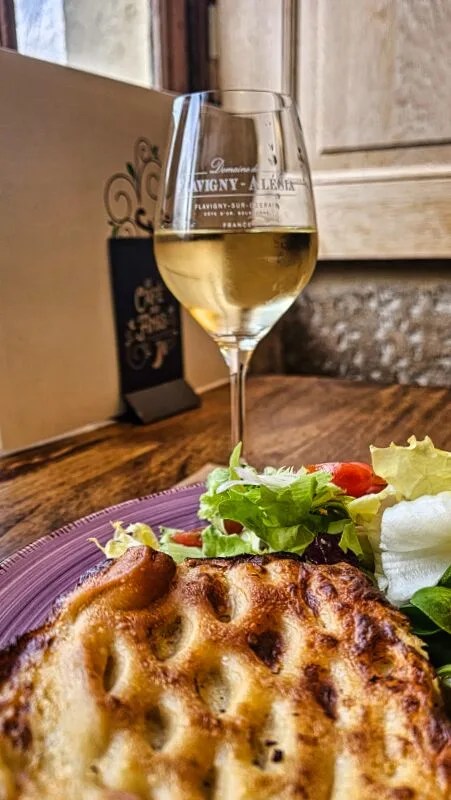 Visiter Flavigny-sur-Ozerain : plus beau village de Bourgogne 18 anis de Flavigny brioche à l'époisse