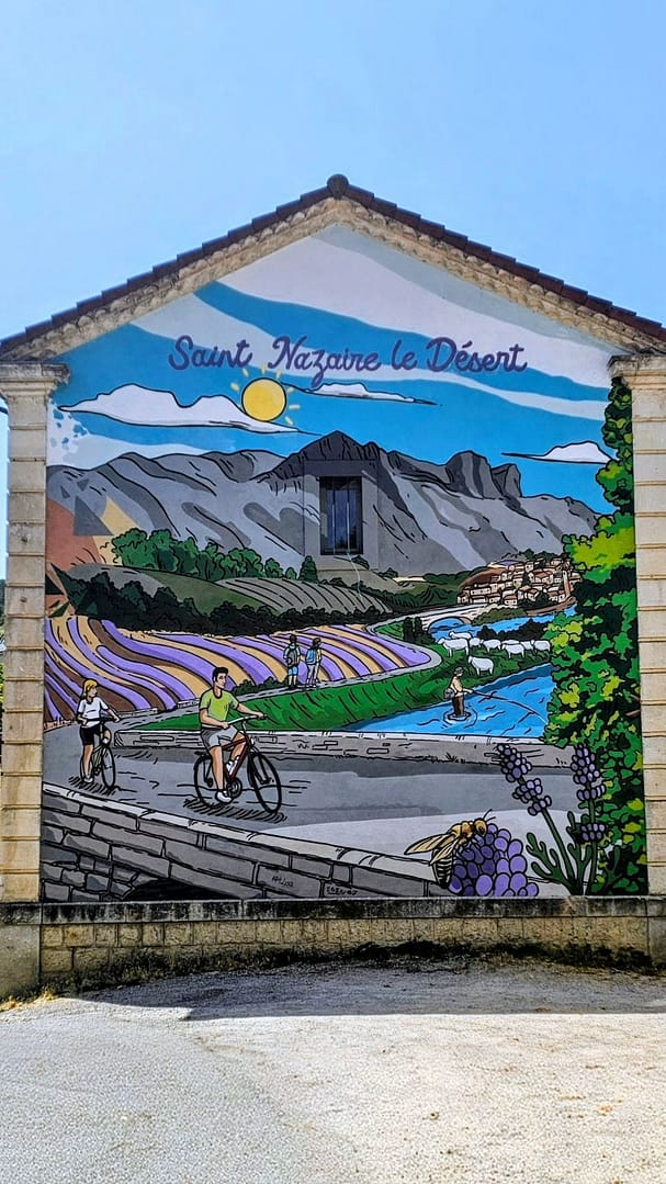 Les 5 plus beaux villages du Diois pour une escapade. 7 saint nazaire le desert drome entrée du village