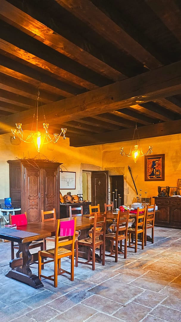 Dormir dans un château dans l'Aude : Château de Mézerville 24 Château médiéval chambre d'hôte Aude : Mézerville