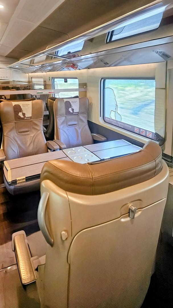 Ma découverte de Trenitalia : quand l'Italie révolutionne Paris-Marseille 9 Trenitalia classe business silenzio