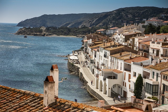 Un séjour inoubliable en Espagne : Visitez la splendide Costa Brava ! 2 Cadaques village de la Costa Brava en Espagne