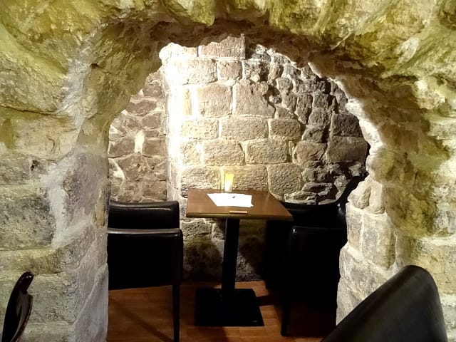 A Paris, le café des chats : avis mitigé. 4 cafedeschats10