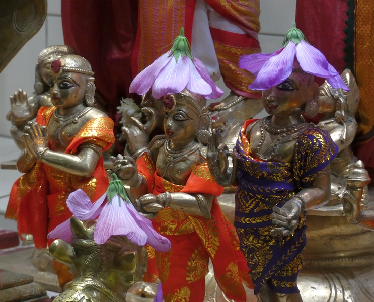 Sur la route des Indes à la Courneuve. 6 TEMPLE DE SHIVA LA COURNEUVE ENFRANCEAUSSi