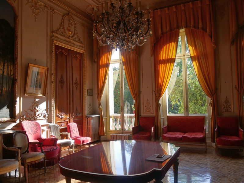 Visiter Epernay, capitale du Champagne en lumières. 2 Epernay les habits de lumière