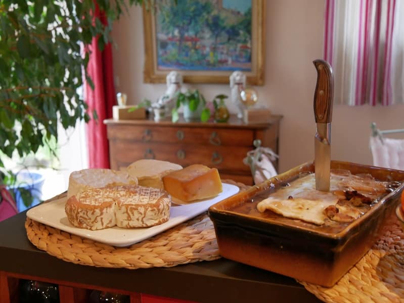 Chambres d'hôtes Fenêtres-sur-mer : 10 ans ! 9 Petit-déjeuner dans la chambre d'hôtes Fenetres sur mer à Sainte-marguerite-sur-mer Normandie Seine-Maritime