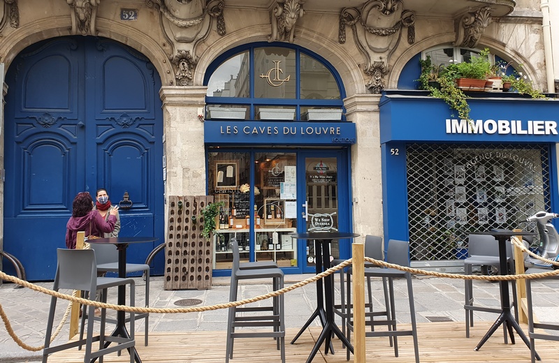 Dans les Caves du Louvre. 11 Les caves du Louvre Escapades amoureuses
