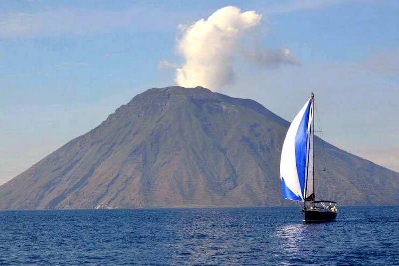 Croisière dans les îles Eoliennes 8 croisiere02