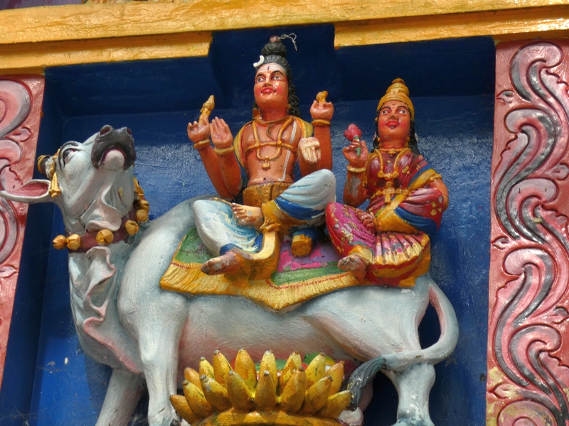 Sur la route des Indes à la Courneuve. 2 TEMPLE DE SHIVA LA COURNEUVE ENFRANCEAUSS