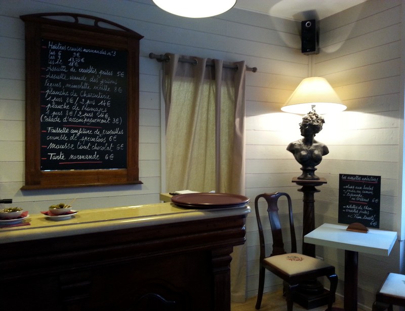 Les étiquettes, bar à vins à Trouville-sur-mer 4 trouville03