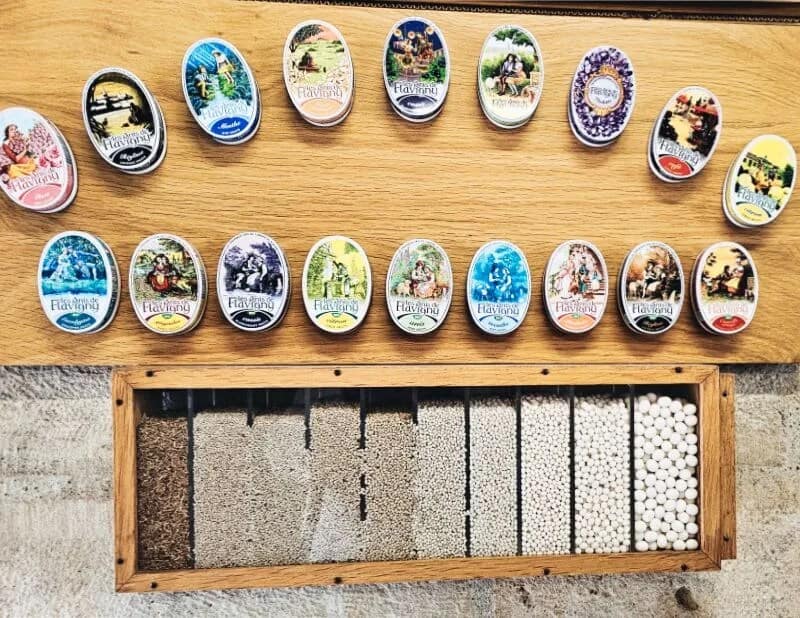 Visiter Flavigny-sur-Ozerain : plus beau village de Bourgogne 5 Bourgogne les anis de Flavigny