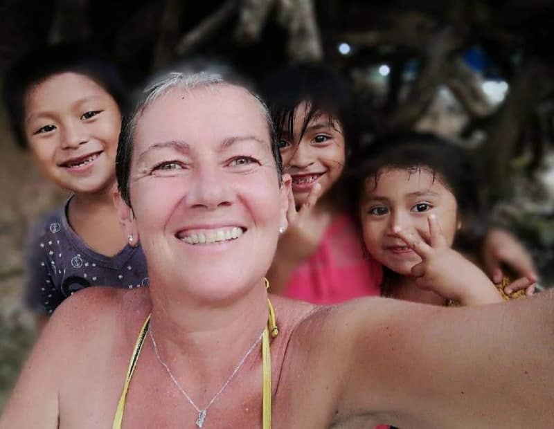 Nelly voyageuse après 50 ans invitée sur mon podcast 50 ans d'age et plus